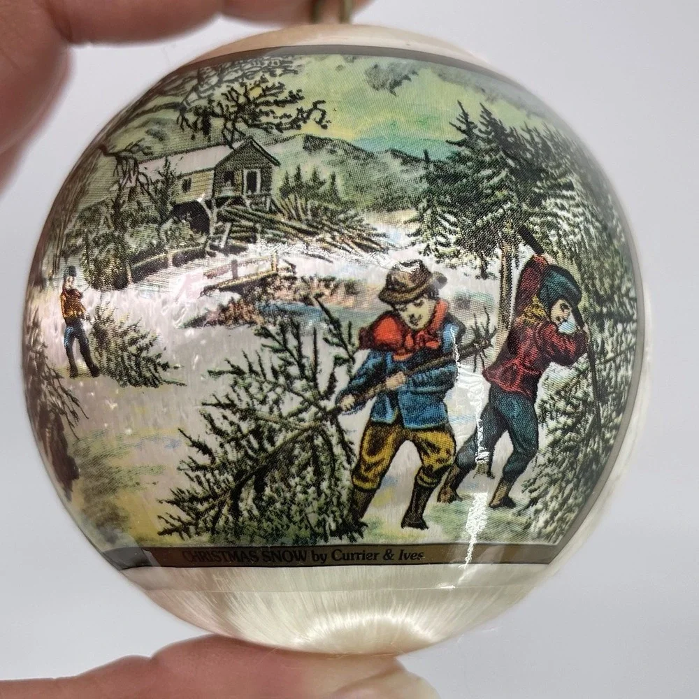 VTG Decorations Of Distinction 2 Holiday Ornaments Christmas‎ Winter Scenes Snow
